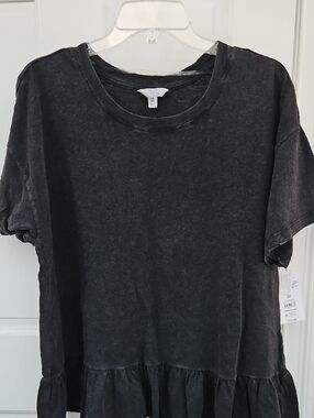 NWT Time And Tru Top